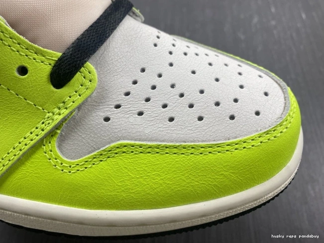 Cheap Husky 555088-702 Jordan Air Volt OG 1 High 0719